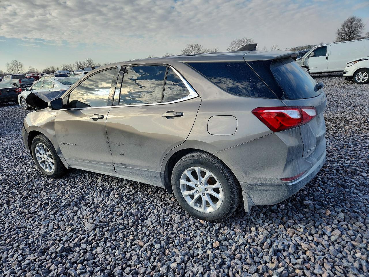 2018 CHEVROLET EQUINOX LT photo 3
