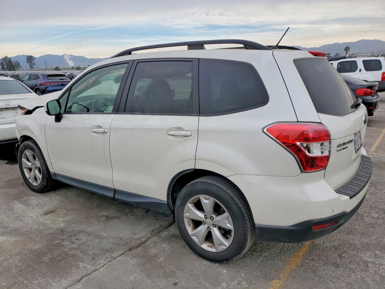 2015 SUBARU FORESTER 2.5I PREMIUM photo 3