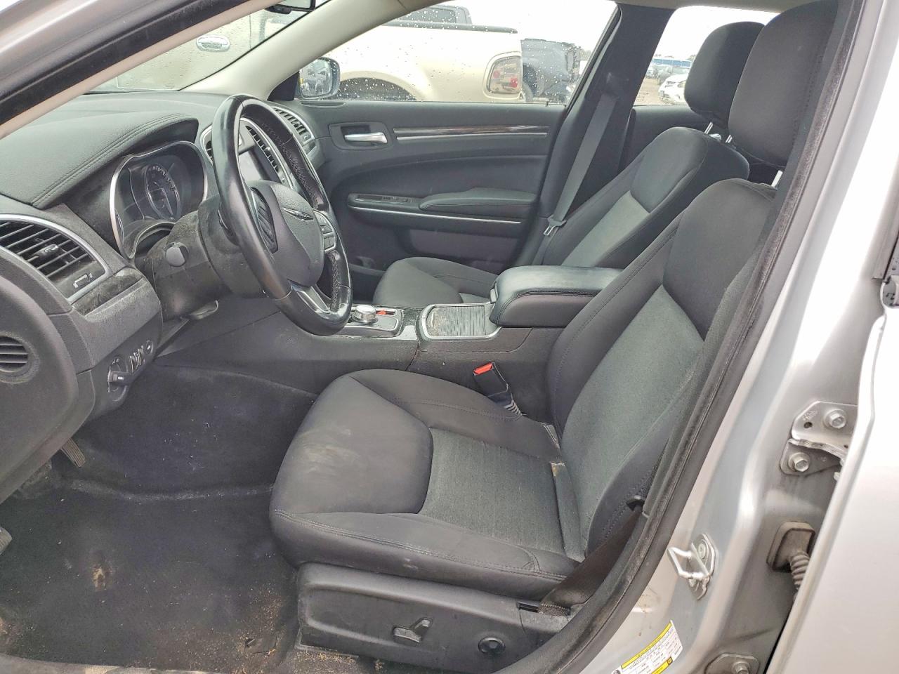 2021 CHRYSLER 300 TOURING photo 13