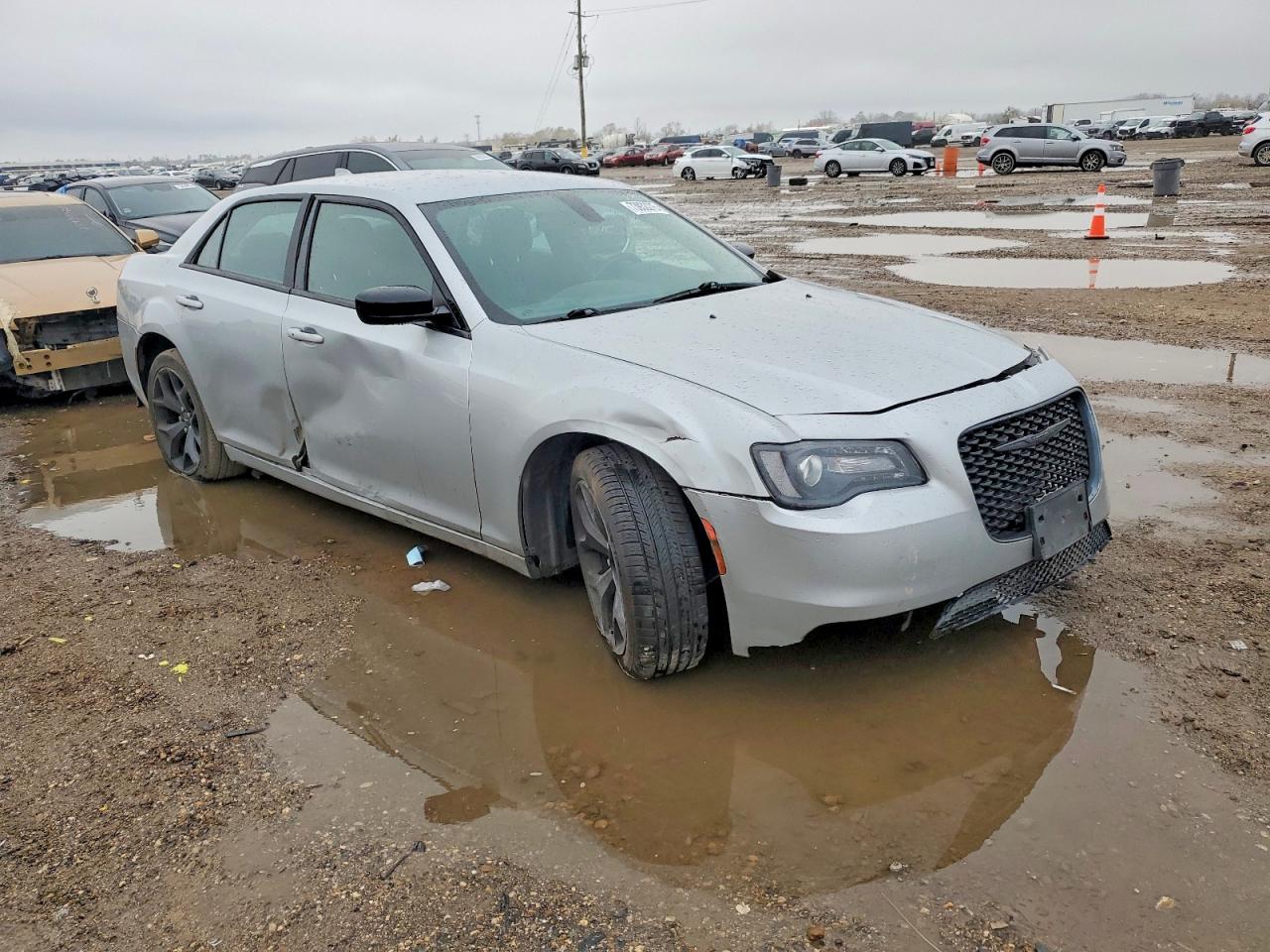 2021 CHRYSLER 300 TOURING photo 7