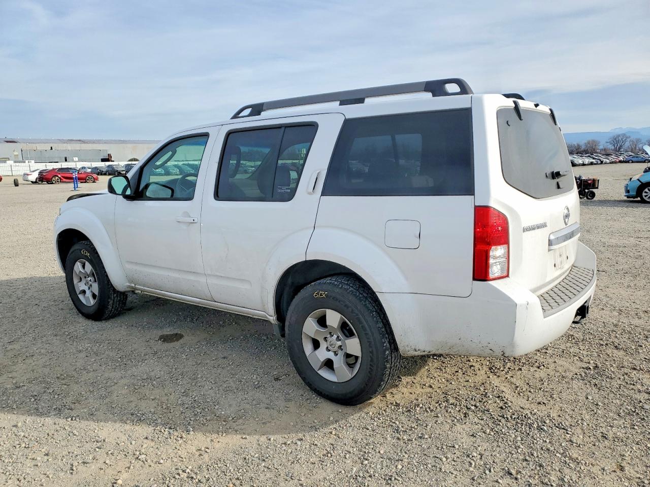 2008 NISSAN PATHFINDER S photo 2