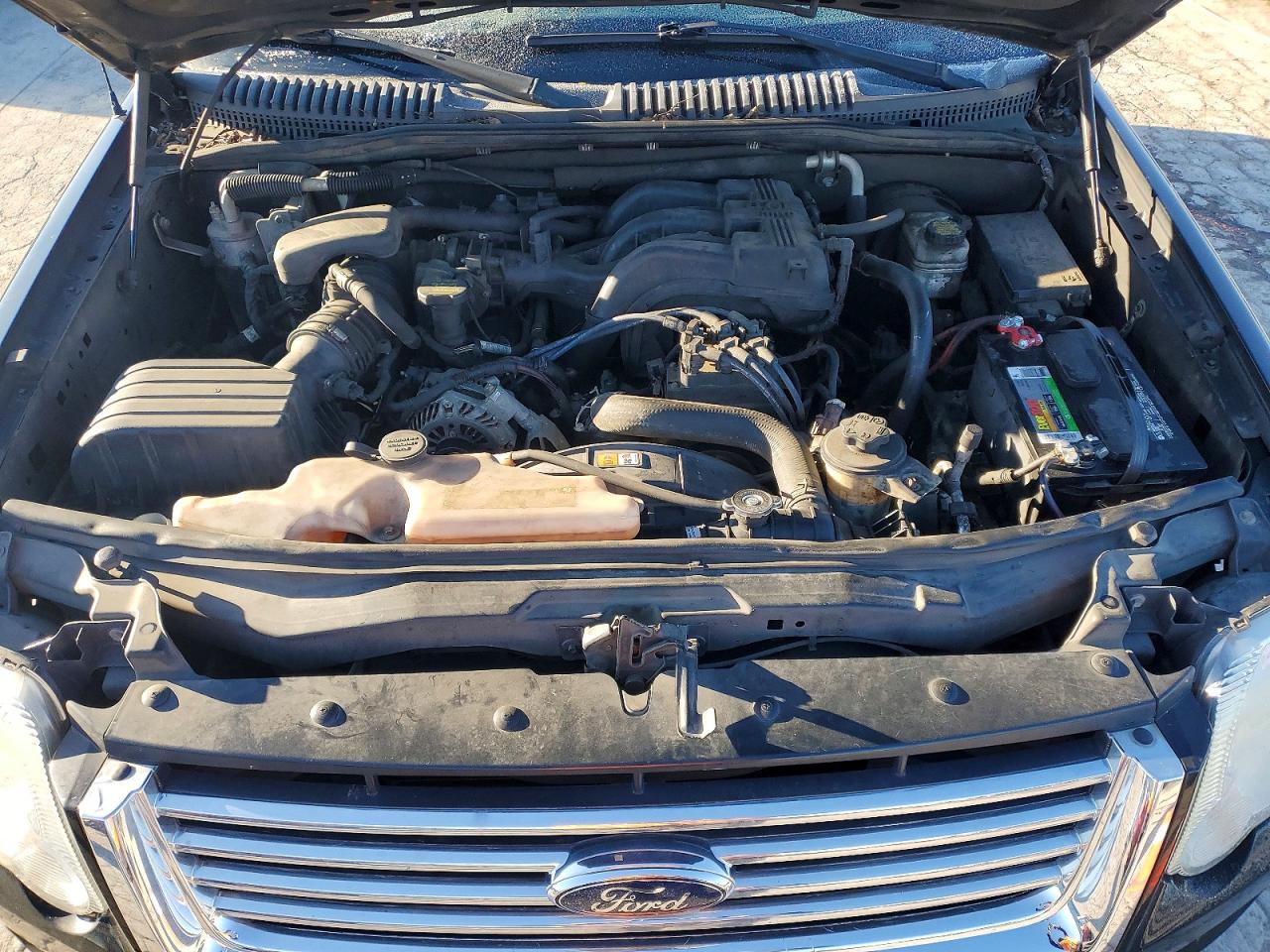 2010 FORD EXPLORER XLT photo 23