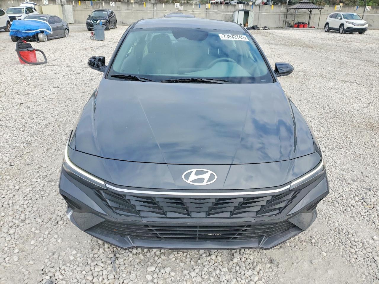 2025 HYUNDAI ELANTRA SEL SPORT photo 5