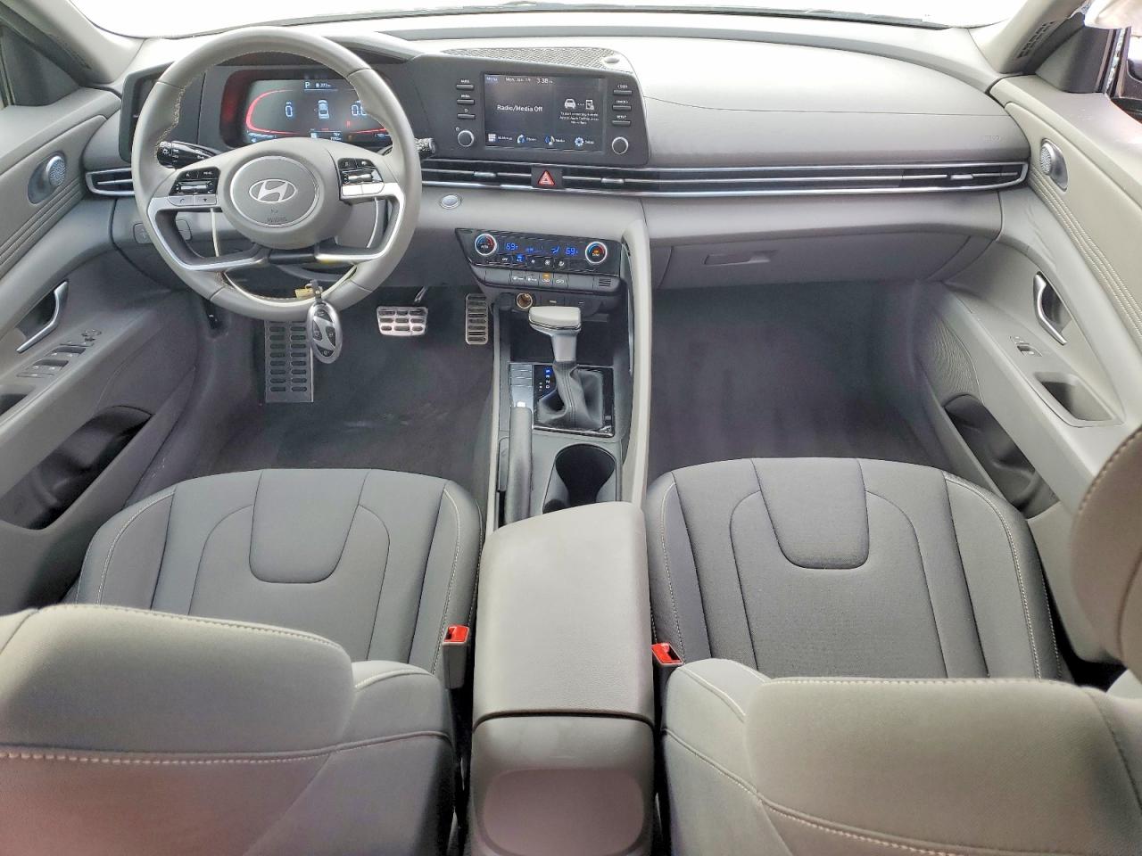 2025 HYUNDAI ELANTRA SEL SPORT photo 8