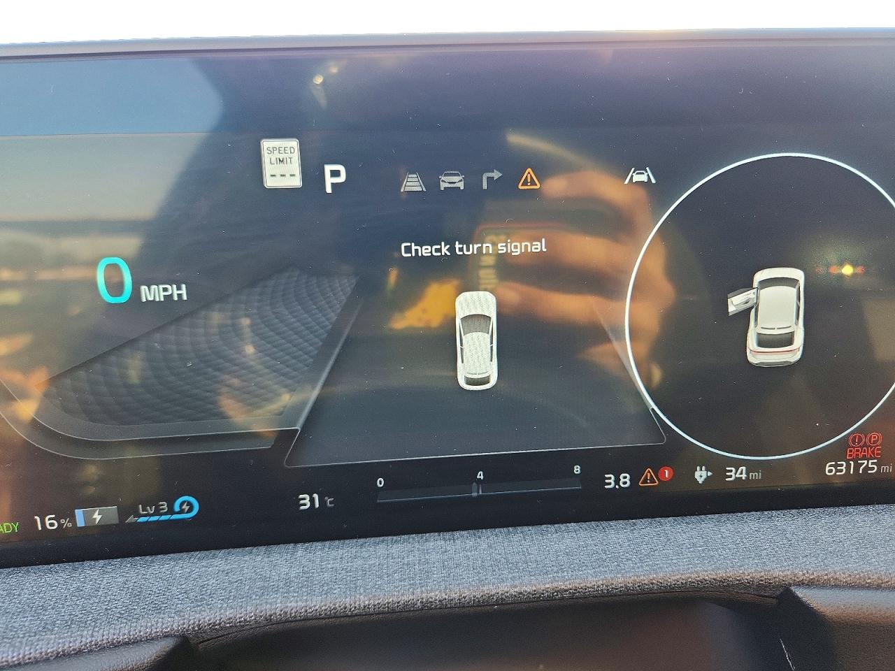2022 KIA EV6 photo 17