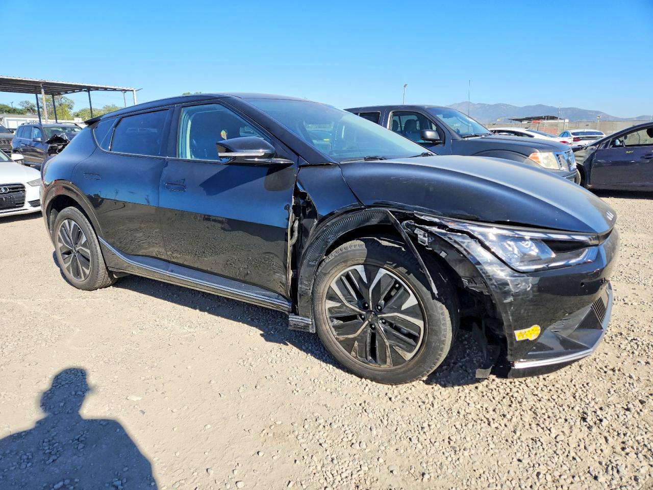 2022 KIA EV6 photo 7