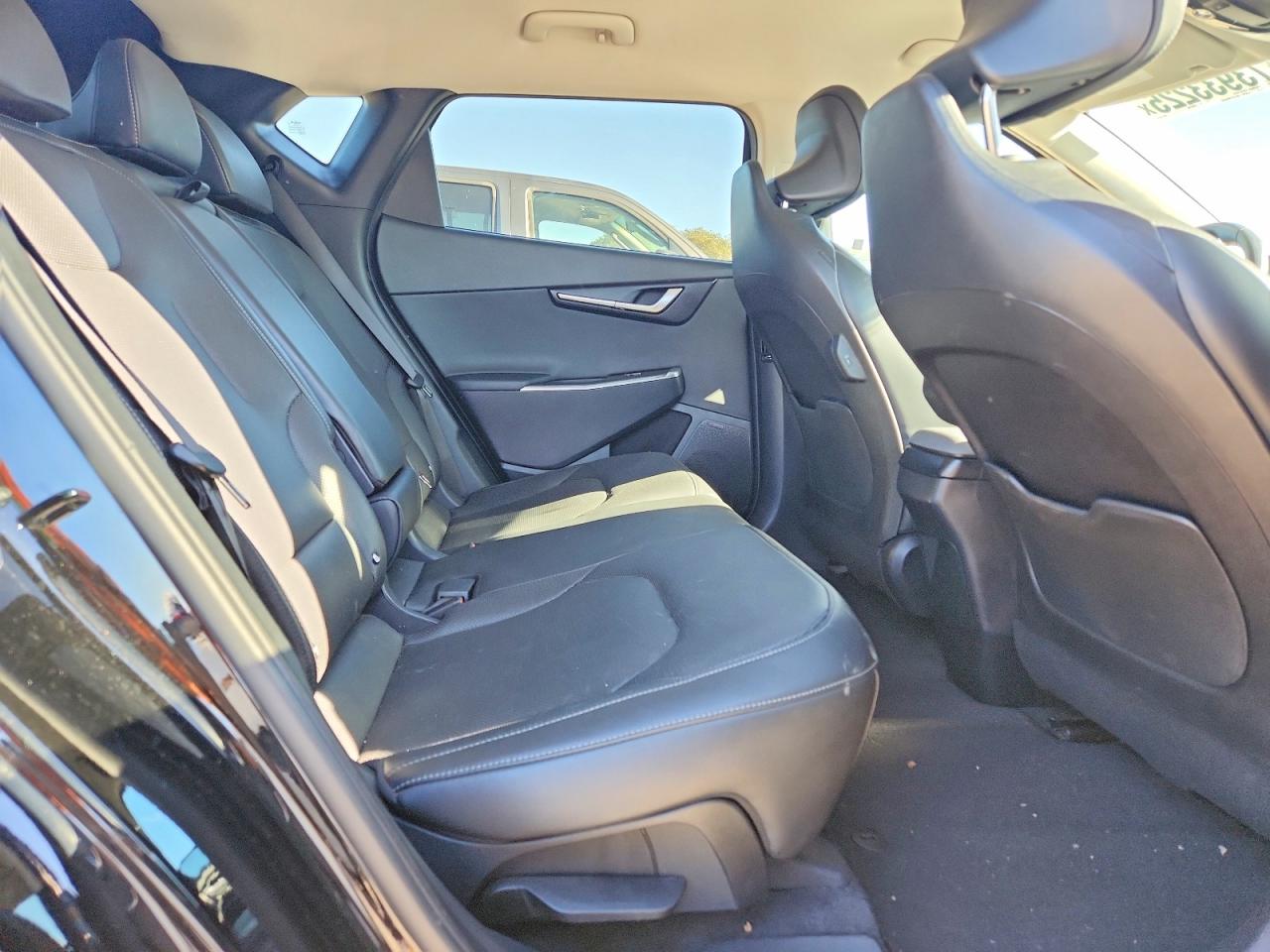 2022 KIA EV6 photo 21