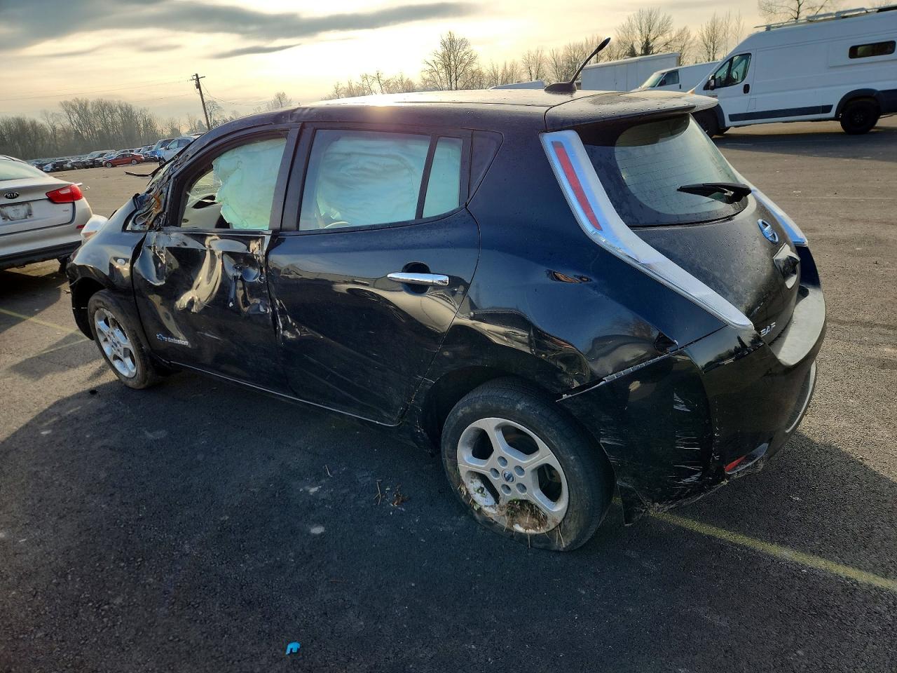 2011 NISSAN LEAF SV photo 3