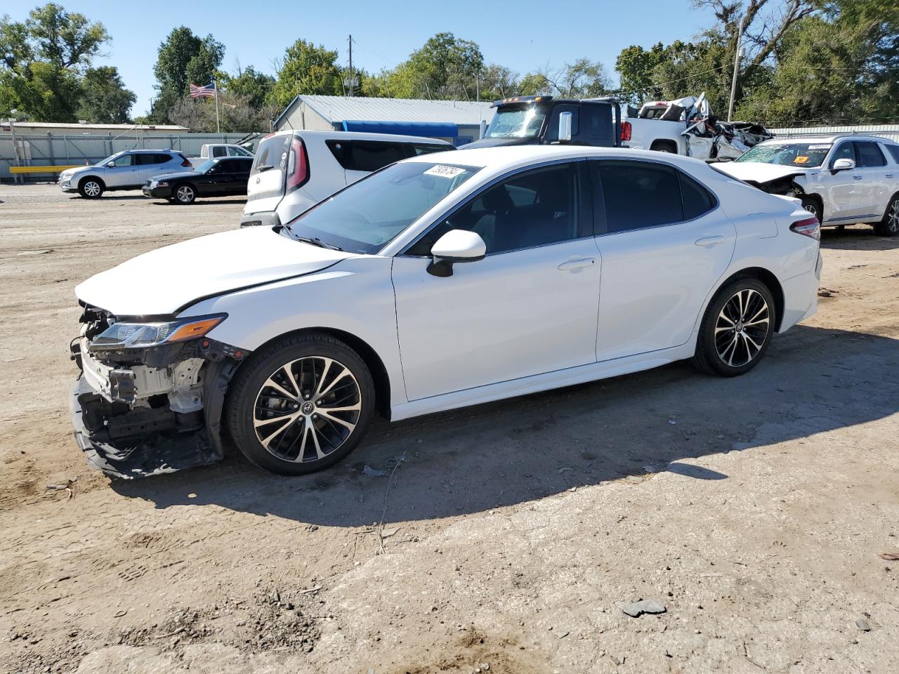 2019 TOYOTA CAMRY