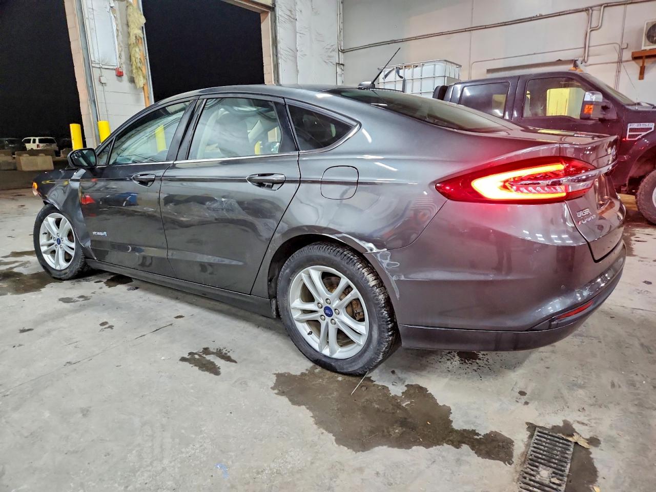 2018 FORD FUSION SE HYBRID photo 2