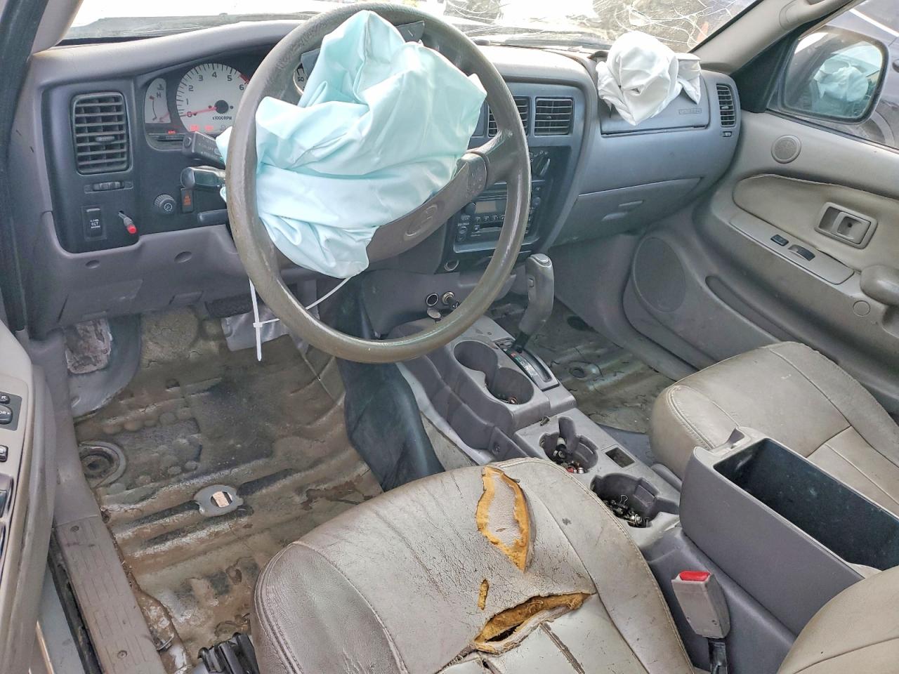 2001 TOYOTA TACOMA DOUBLE CAB PRERUNNER photo 8