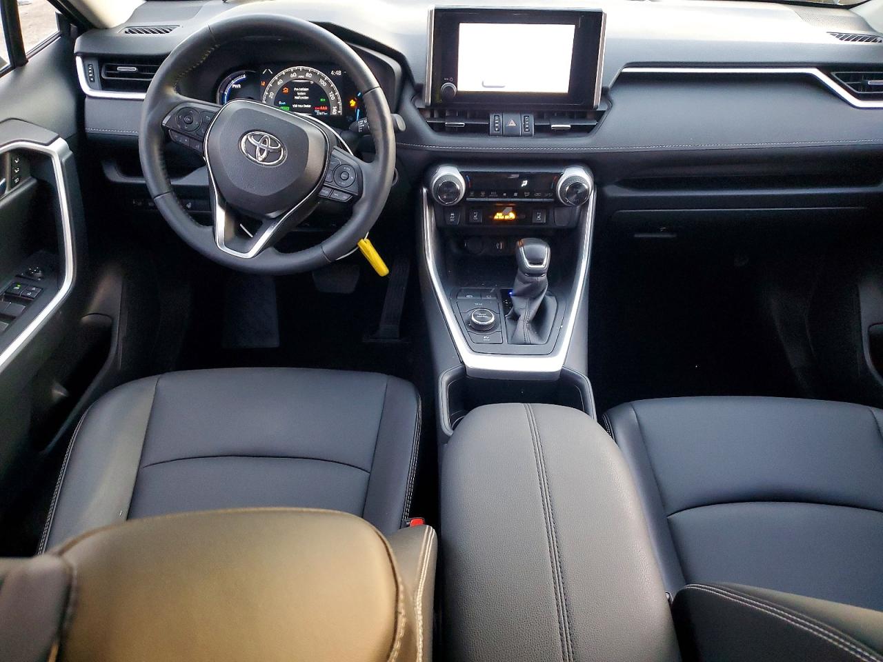 2025 TOYOTA RAV4 XLE PREMIUM photo 8