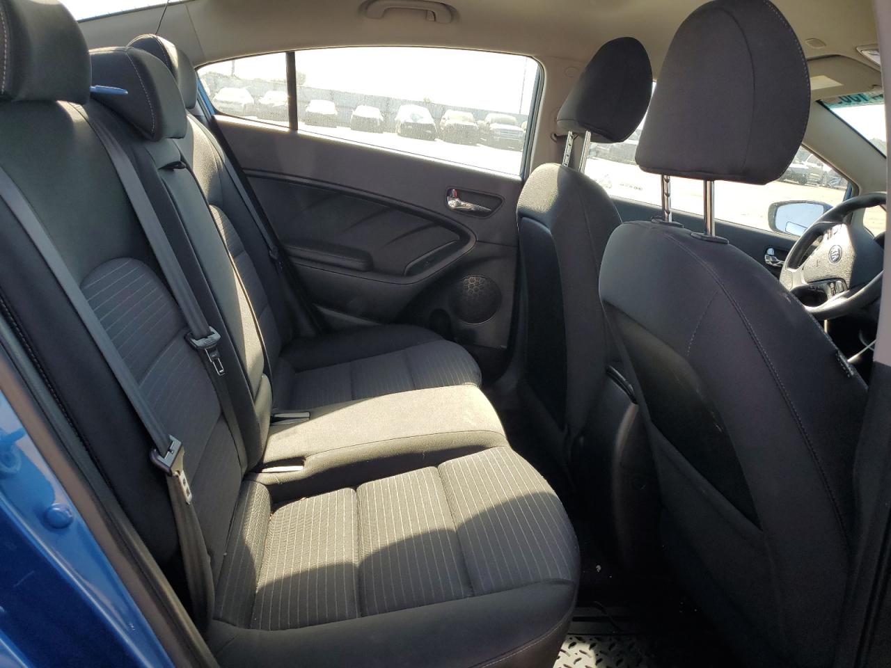 2015 KIA FORTE LX photo 10