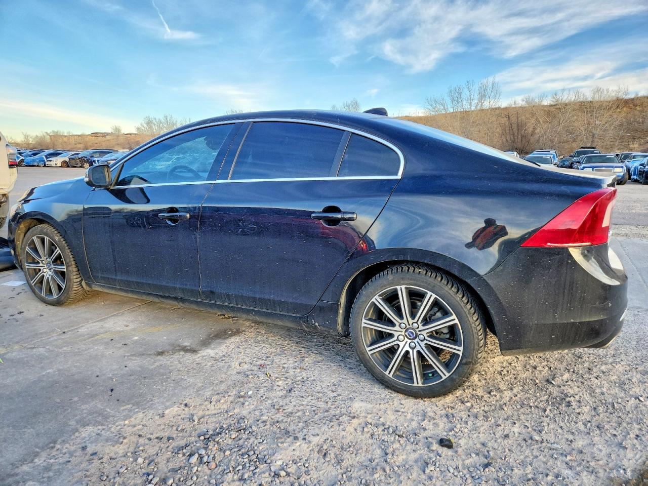 2016 VOLVO S60 PREMIER photo 2