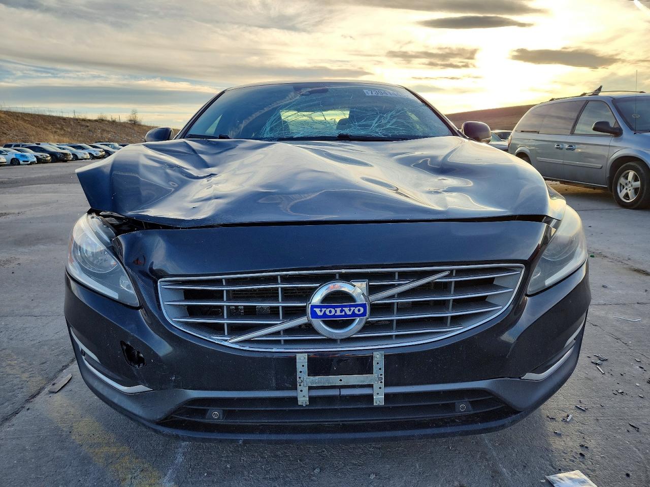 2016 VOLVO S60 PREMIER photo 5