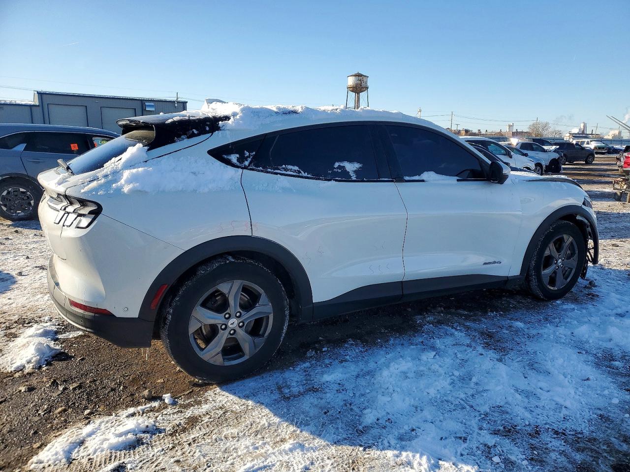 2021 FORD MUSTANG MACH-E SELECT photo 5