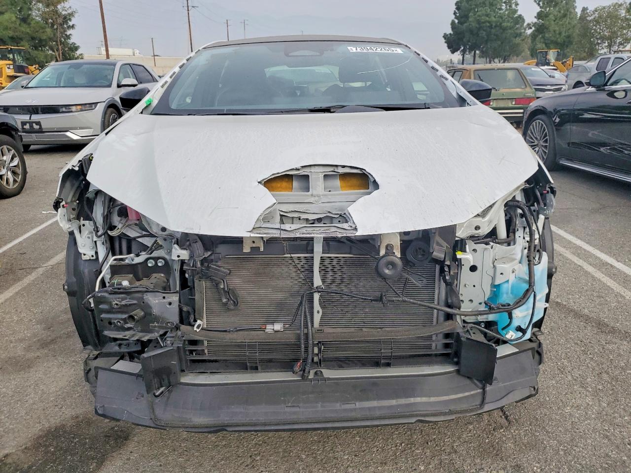 2025 TOYOTA PRIUS LE photo 5