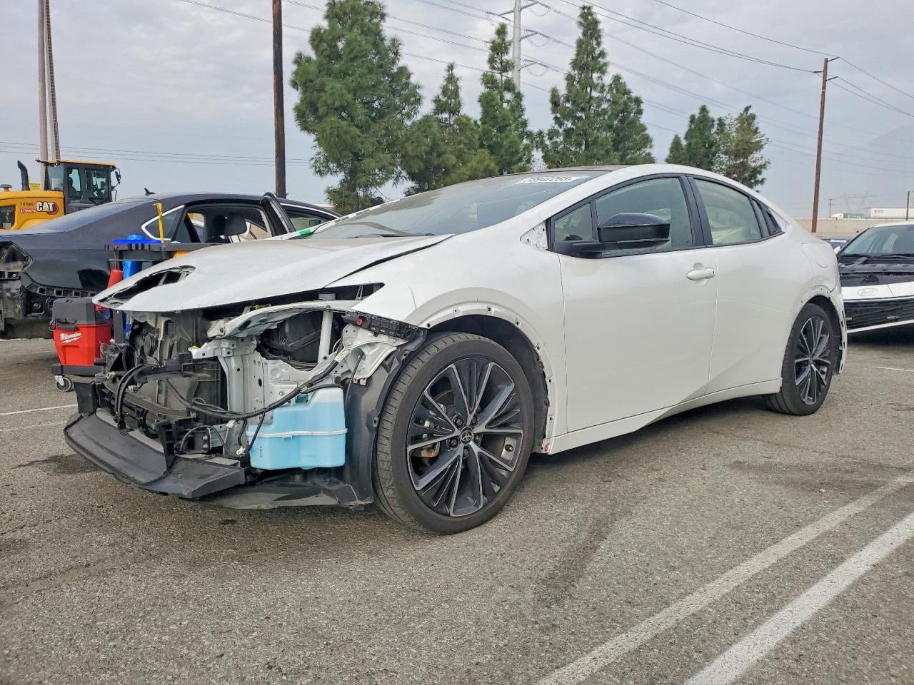 2025 TOYOTA PRIUS