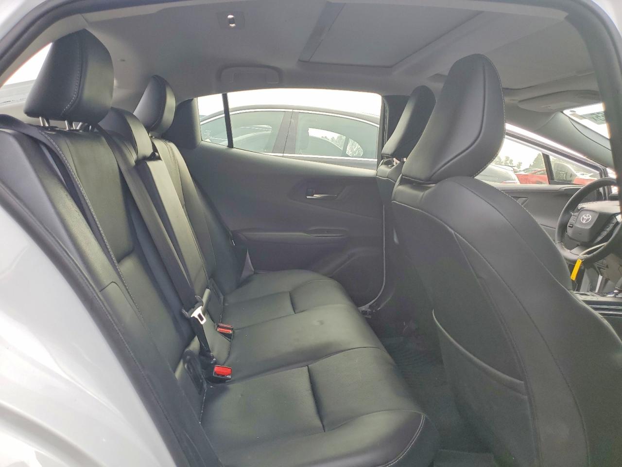 2025 TOYOTA PRIUS LE photo 10