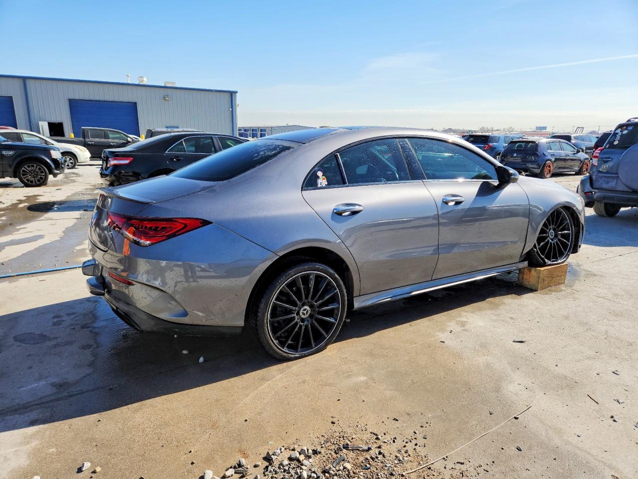 2021 MERCEDES-BENZ CLA 250 photo 3