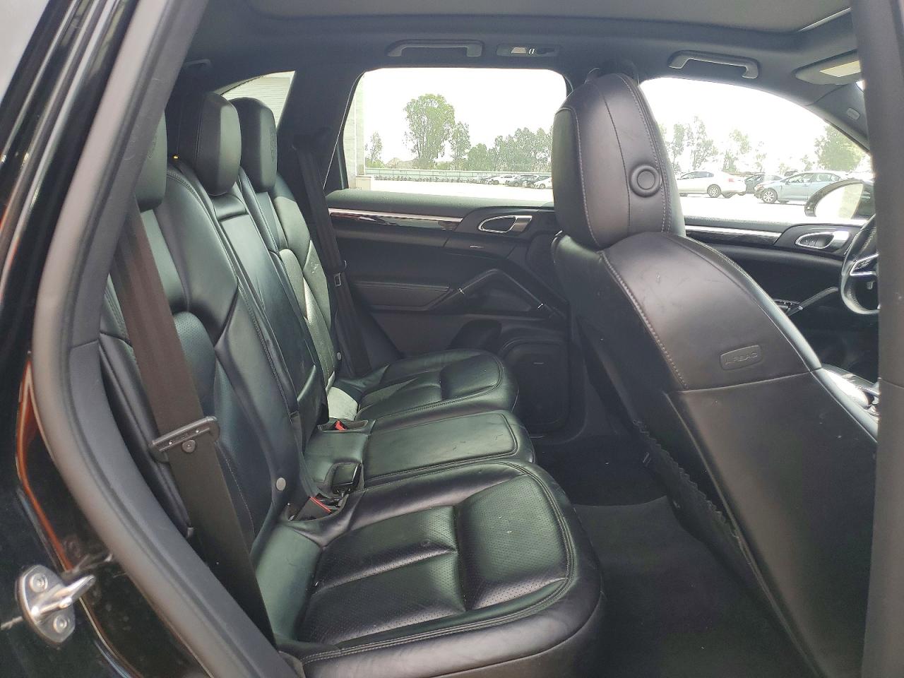 2017 PORSCHE CAYENNE SE HYBRID PLATINUM photo 19