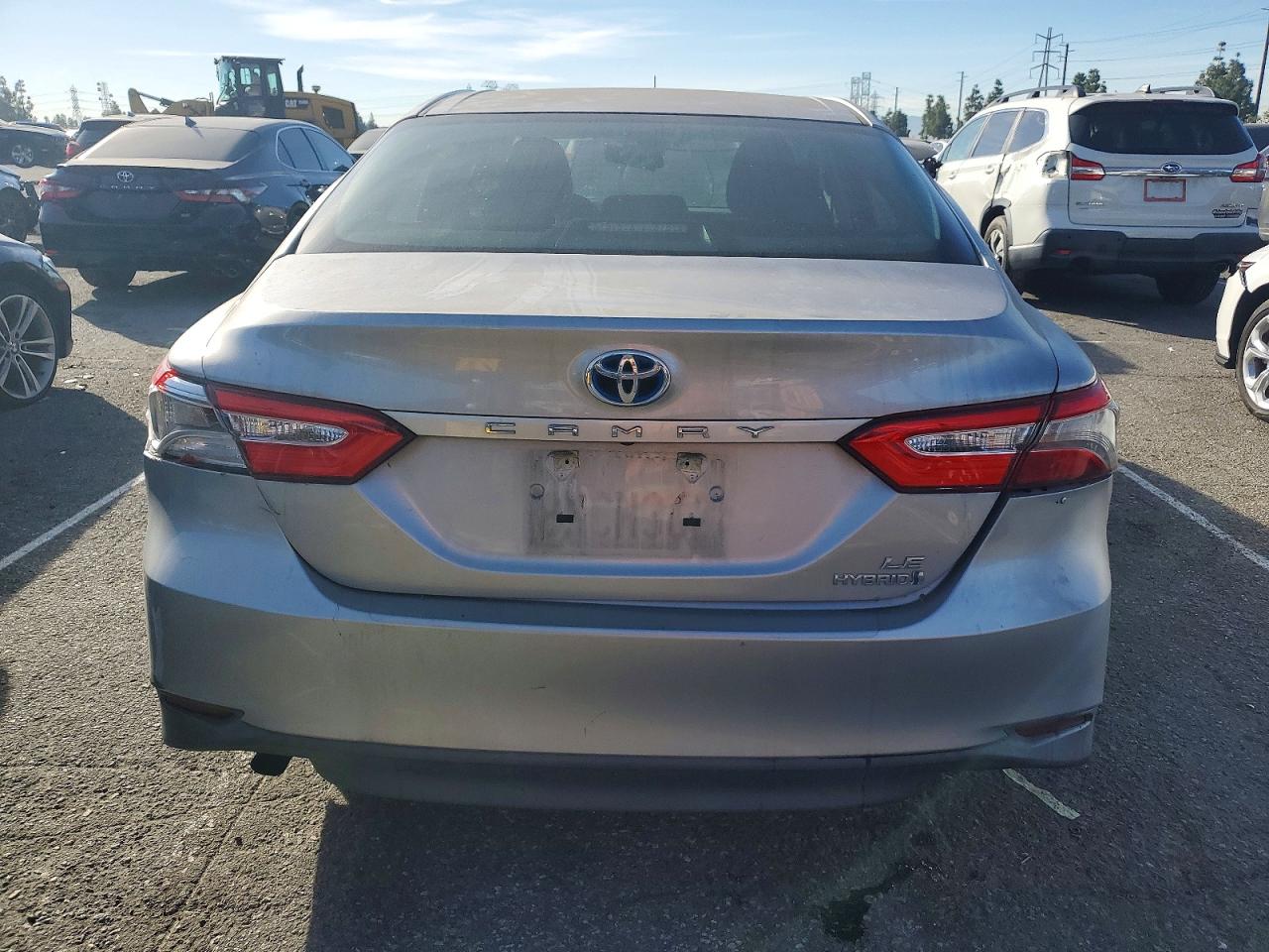 2018 TOYOTA CAMRY LE photo 6