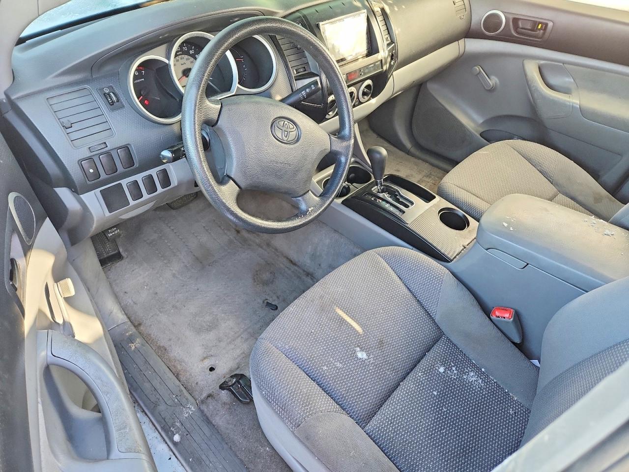 2005 TOYOTA TACOMA BASE photo 22