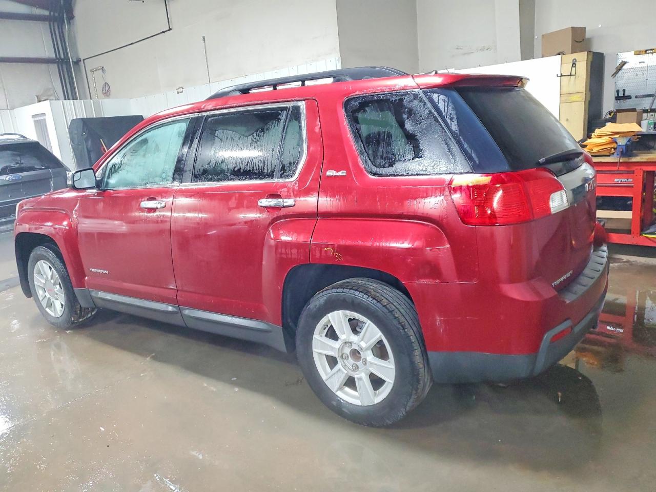 2012 GMC TERRAIN SLE photo 3