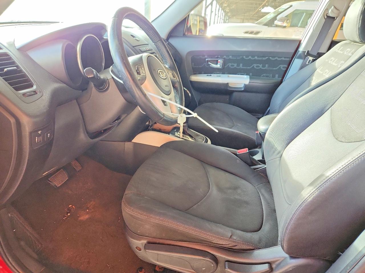 2012 KIA SOUL + photo 13