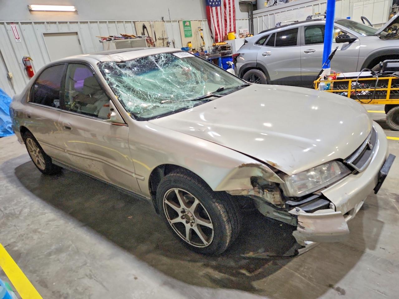 1996 HONDA ACCORD EX photo 4