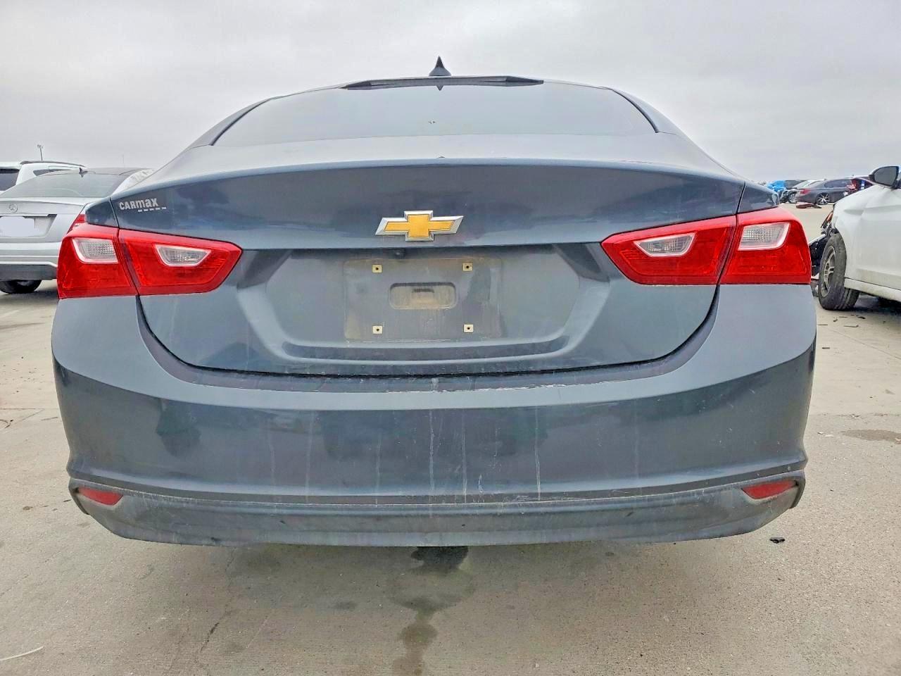 2017 CHEVROLET MALIBU LT photo 11