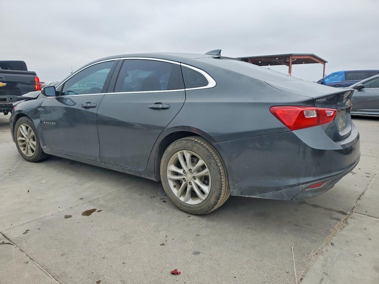 2017 CHEVROLET MALIBU LT photo 3