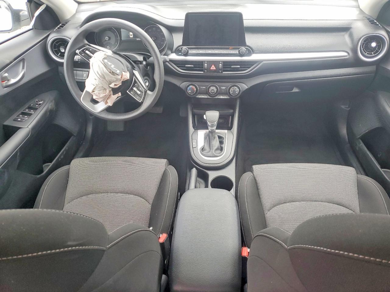 2024 KIA FORTE LX photo 22