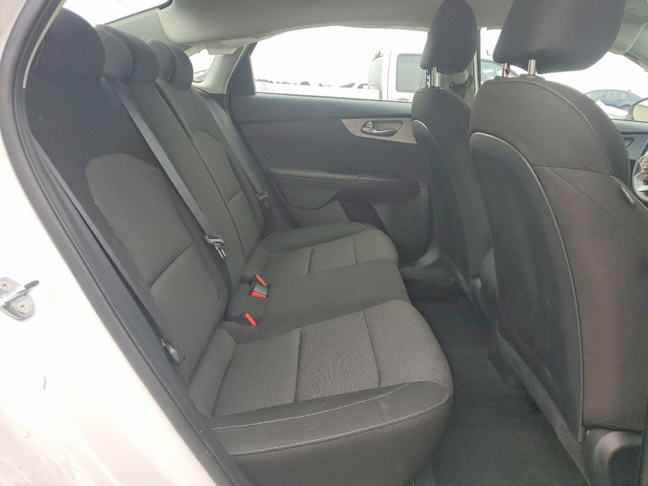 2024 KIA FORTE LX photo 28