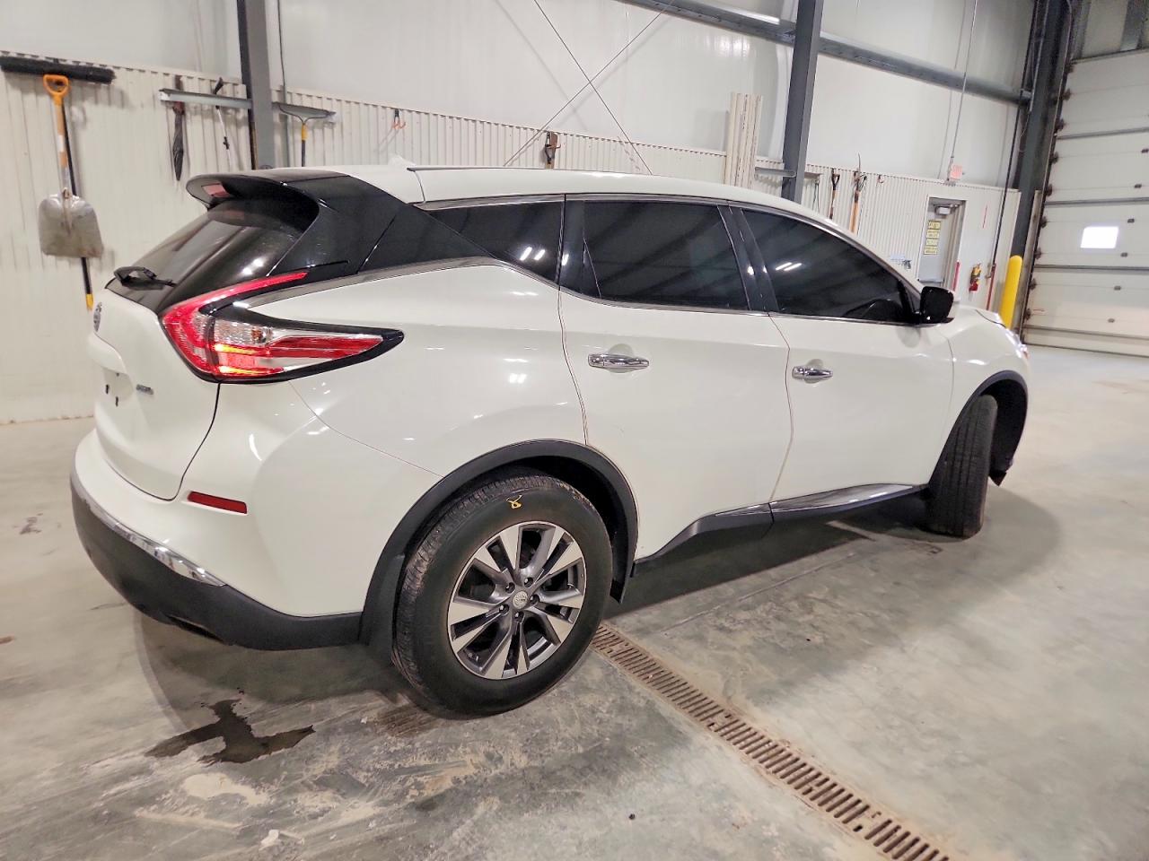 2015 NISSAN MURANO S photo 5