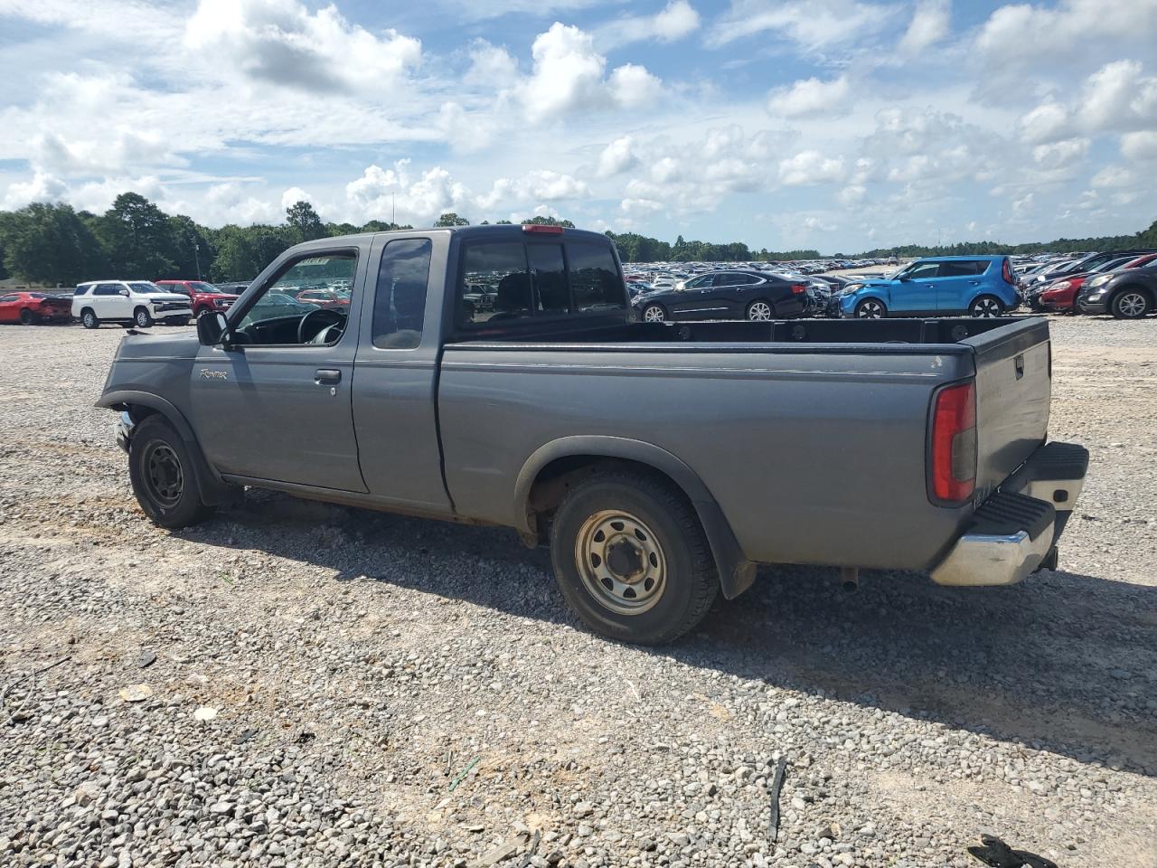 2000 NISSAN FRONTIER KING CAB XE photo 2