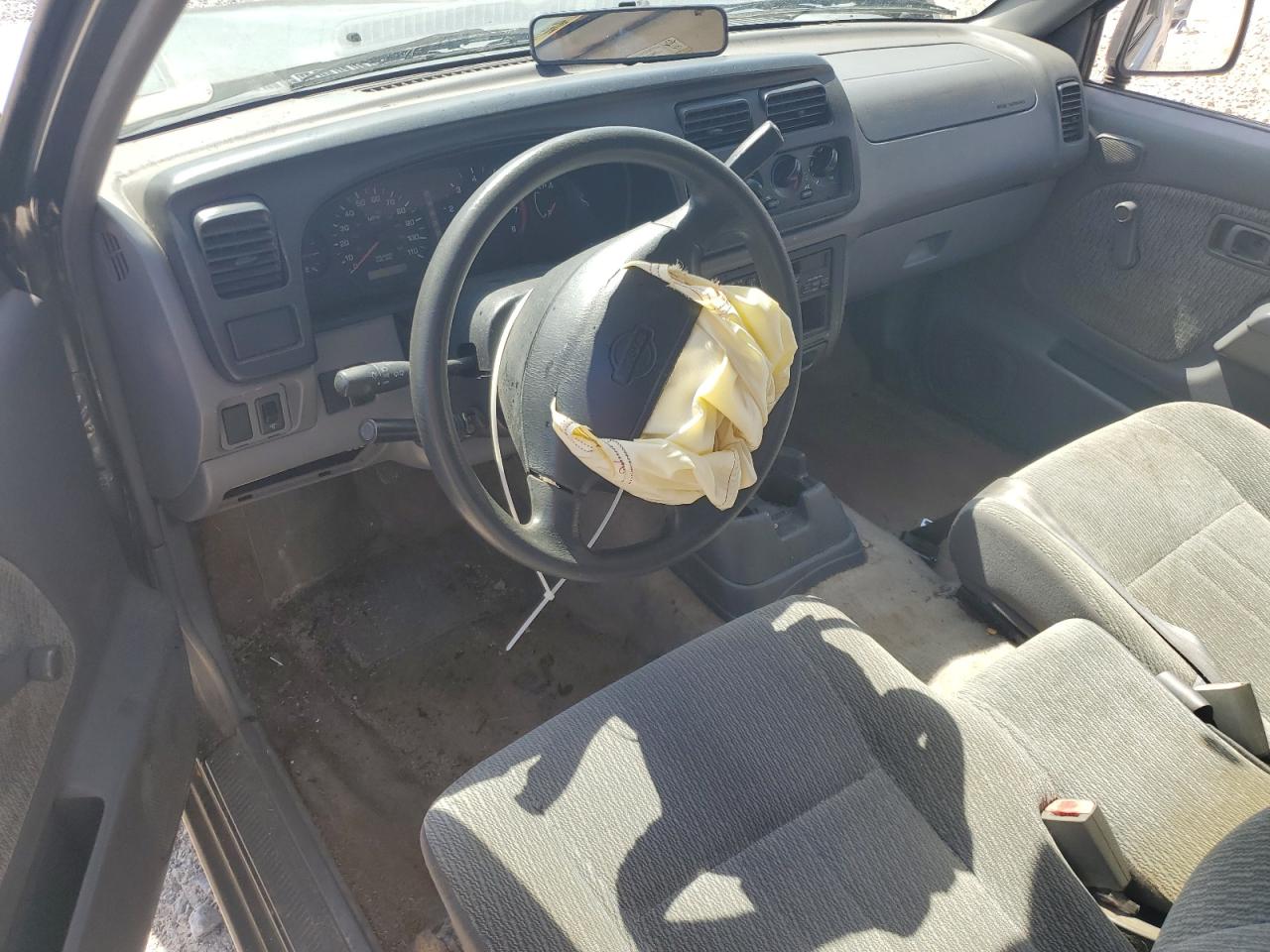 2000 NISSAN FRONTIER KING CAB XE photo 8