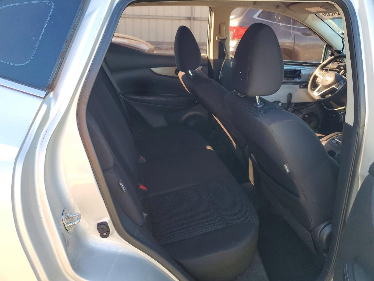 2020 NISSAN ROGUE SPORT S photo 11
