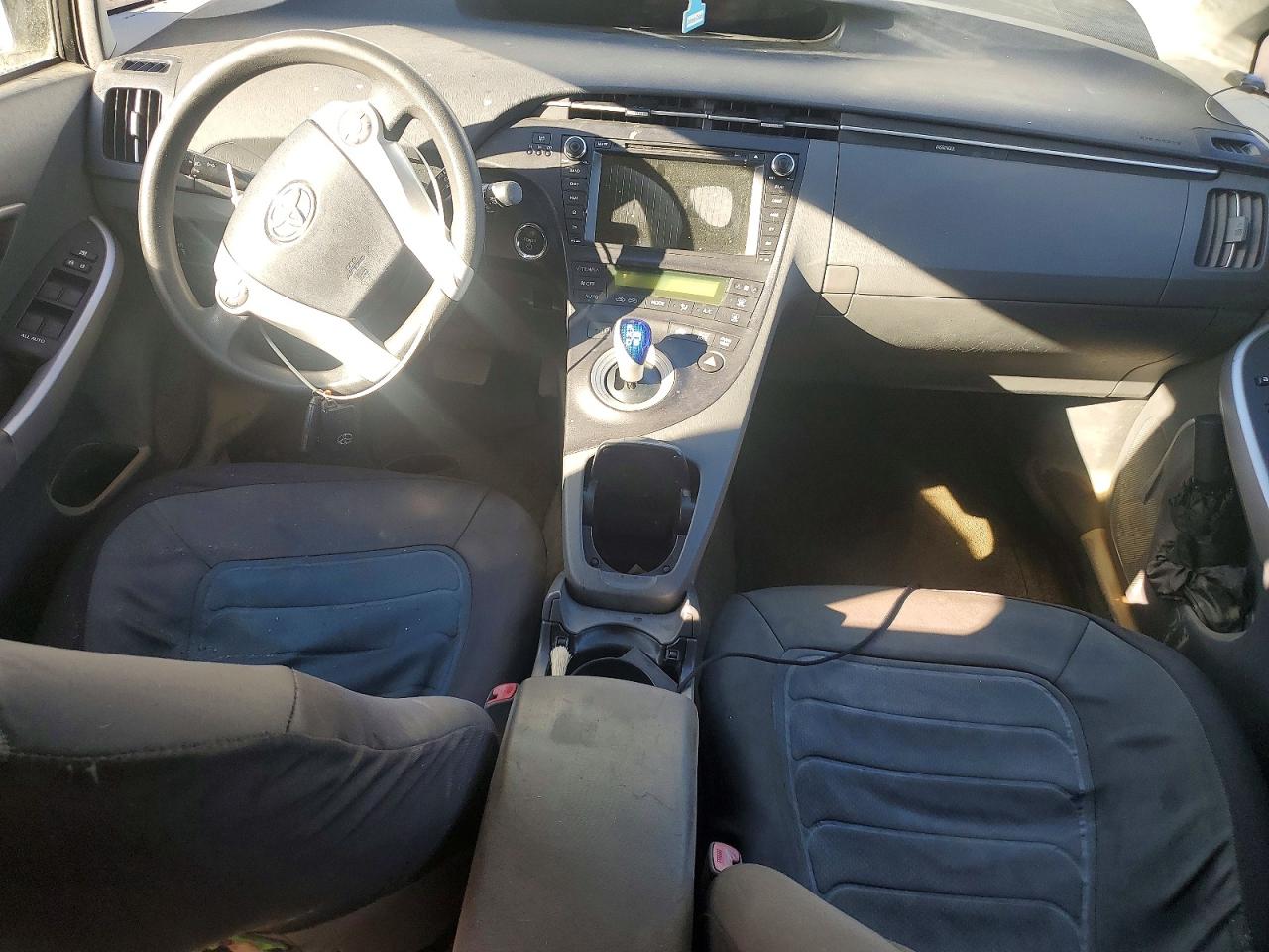 2011 TOYOTA PRIUS photo 15