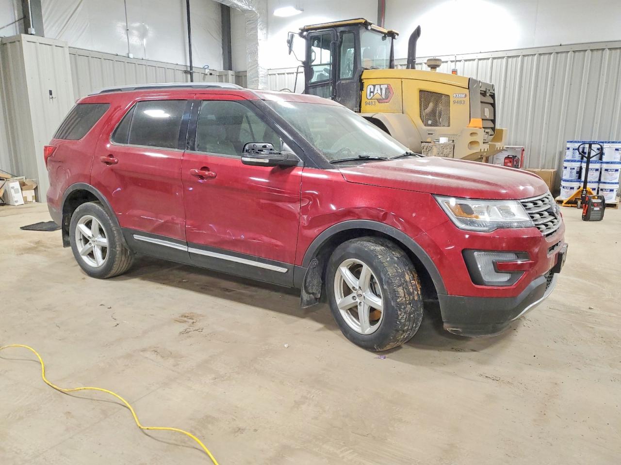 2016 FORD EXPLORER XLT photo 4