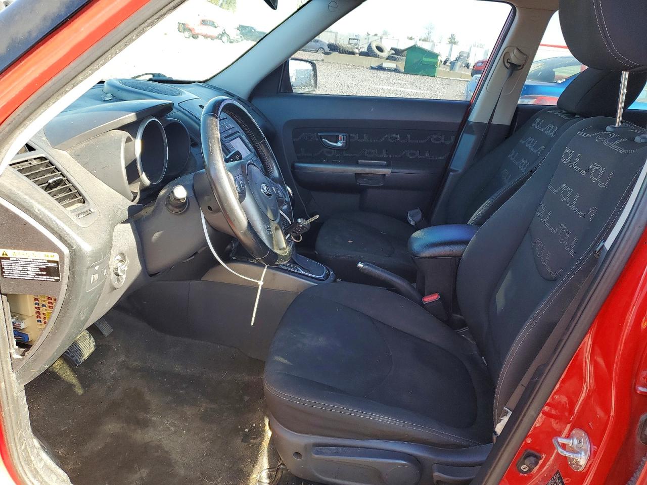 2013 KIA SOUL + photo 7