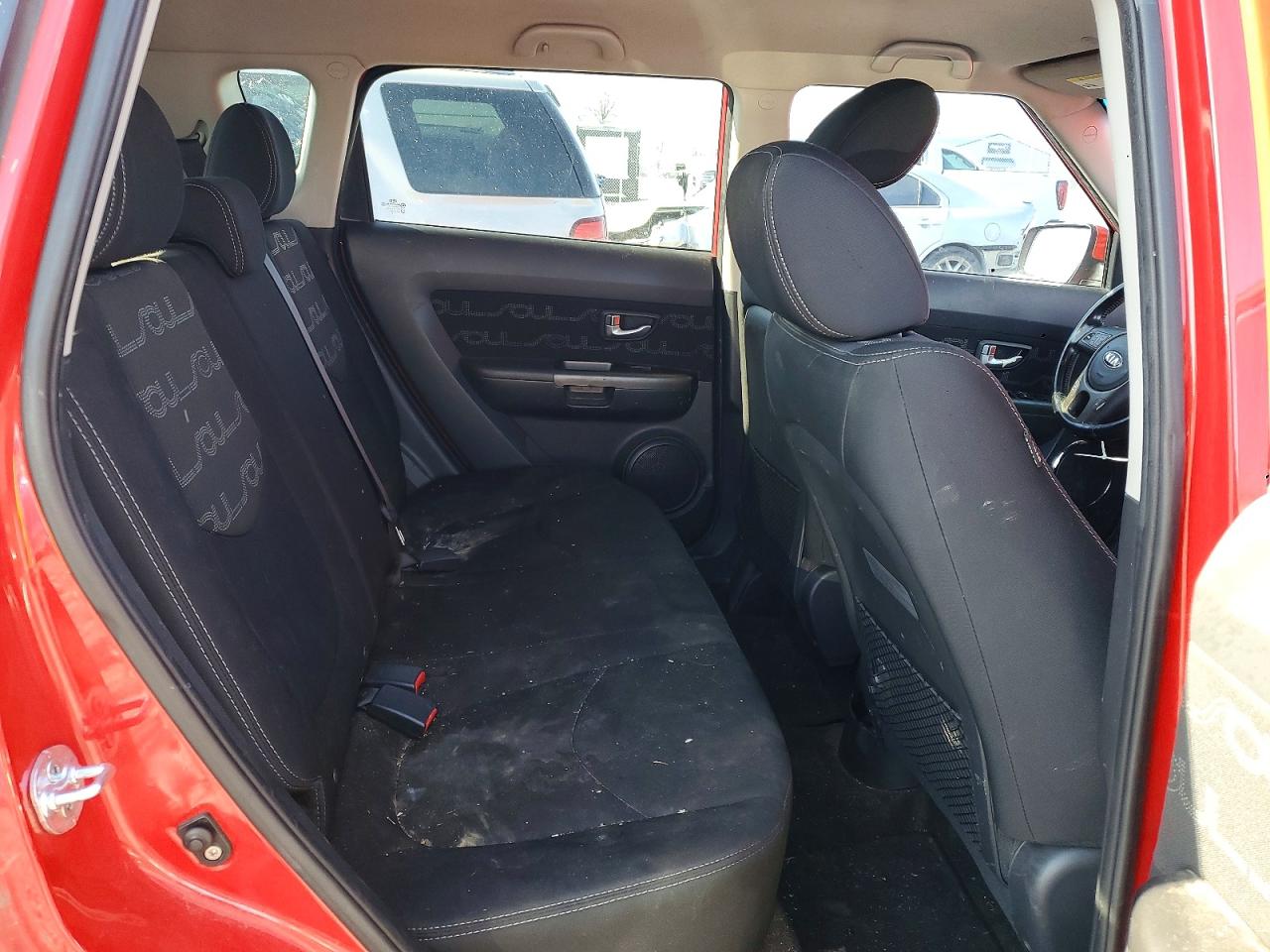 2013 KIA SOUL + photo 10