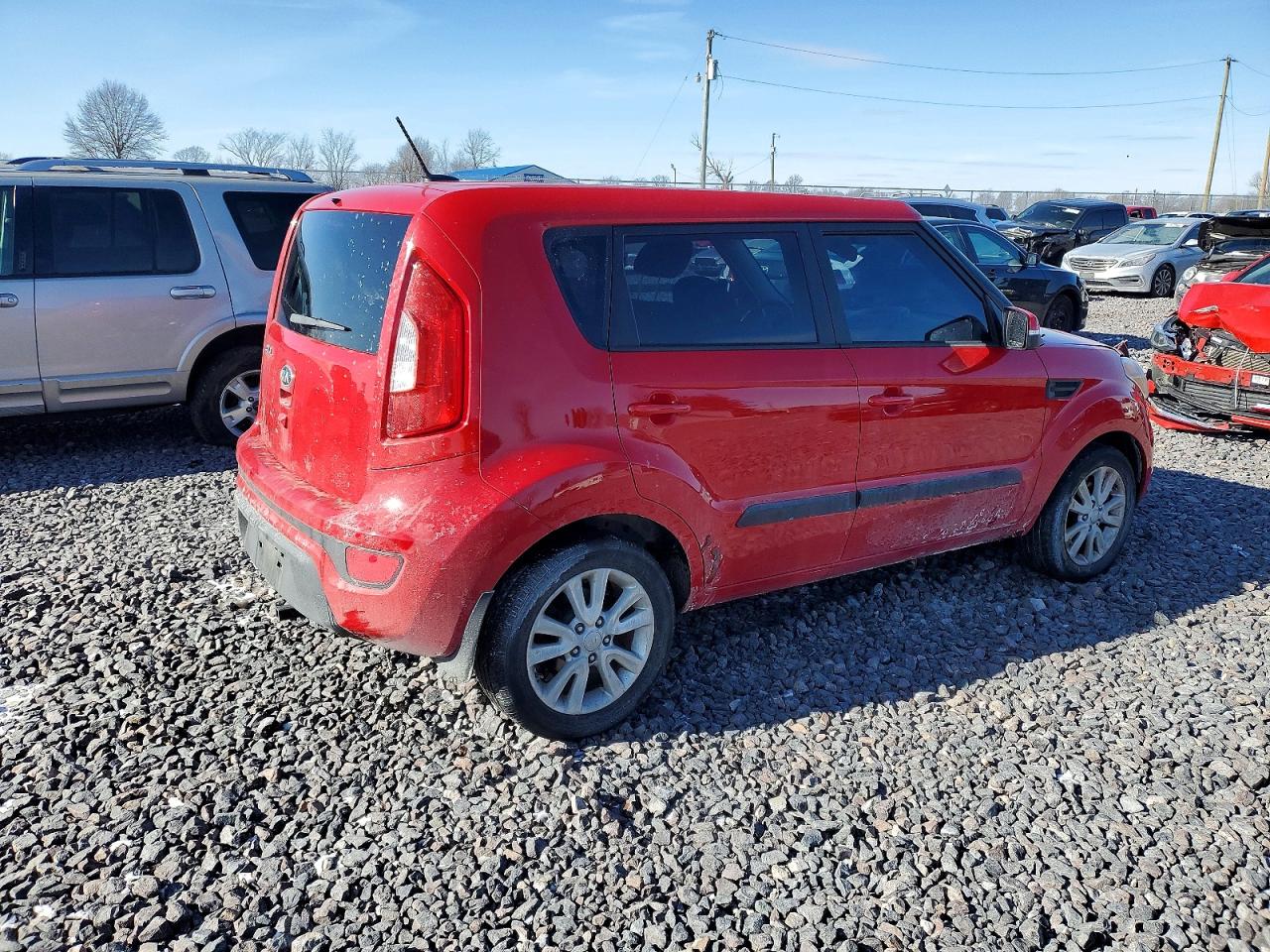 2013 KIA SOUL + photo 3