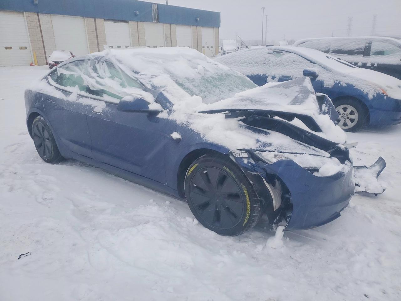 2024 TESLA MODEL 3 photo 4