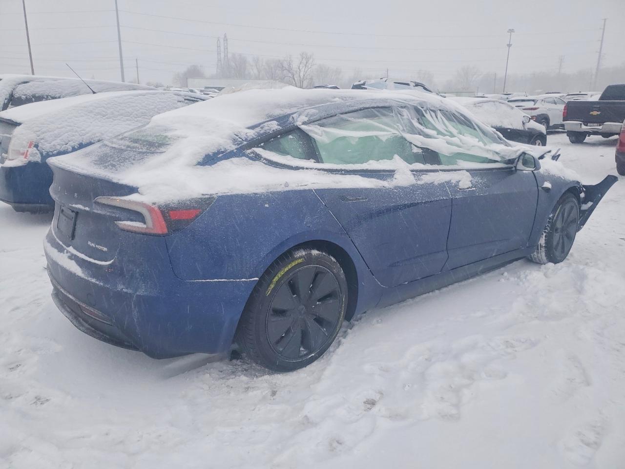 2024 TESLA MODEL 3 photo 3