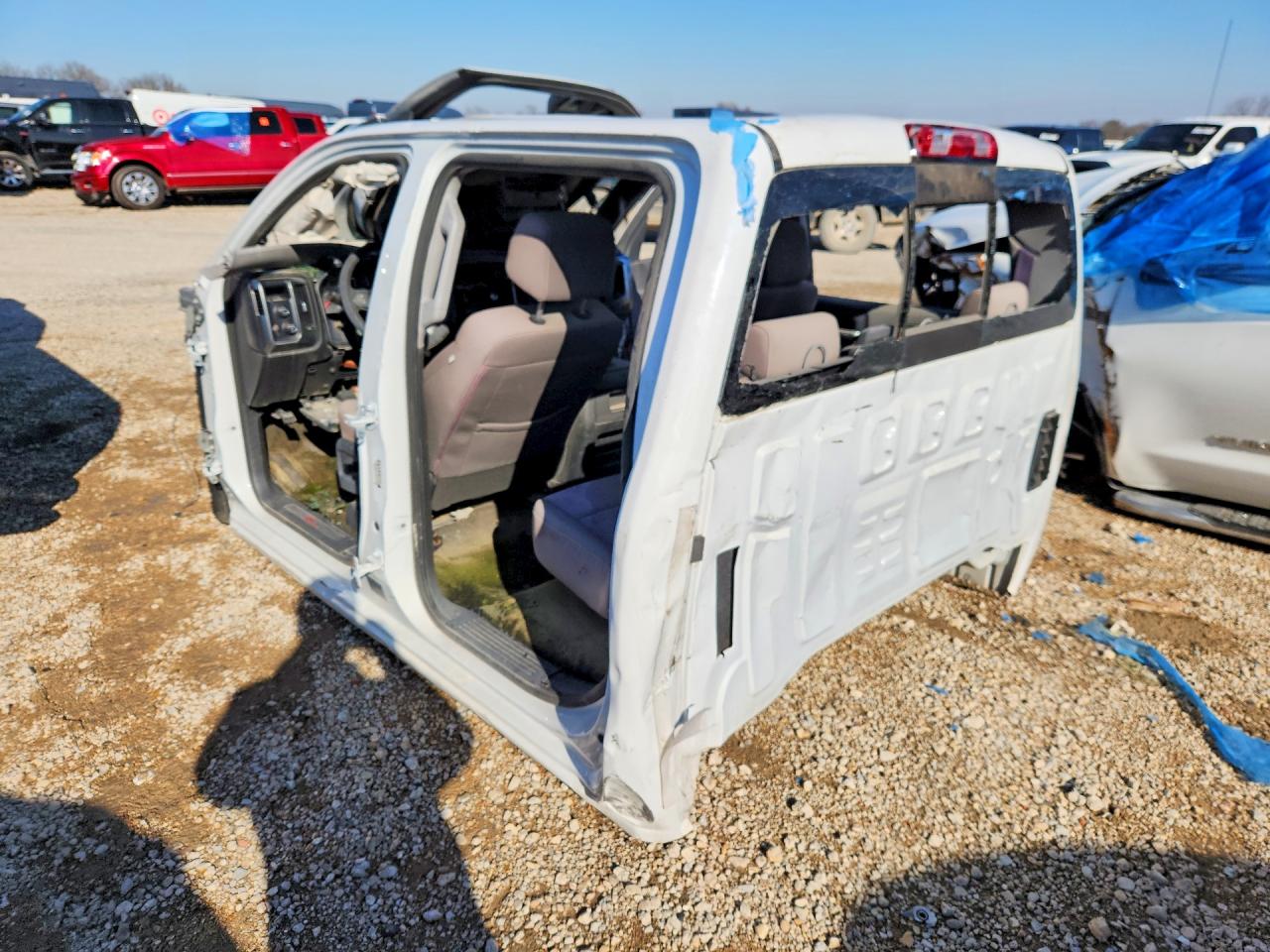 2017 CHEVROLET SILVERADO photo 4