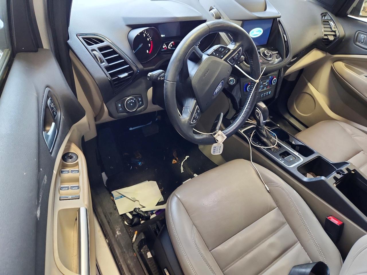 2019 FORD ESCAPE TITANIUM photo 8