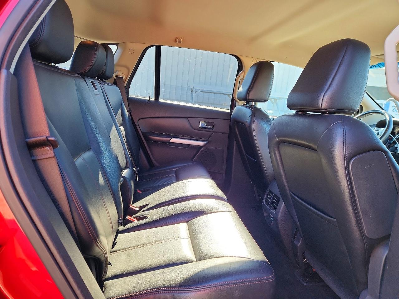 2011 FORD EDGE SEL photo 28