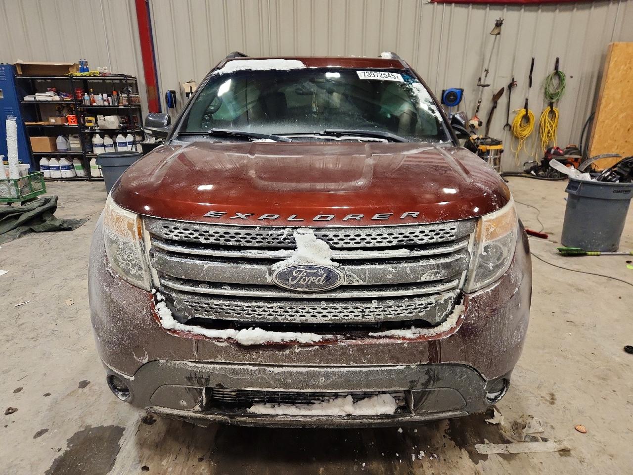 2015 FORD EXPLORER XLT photo 9