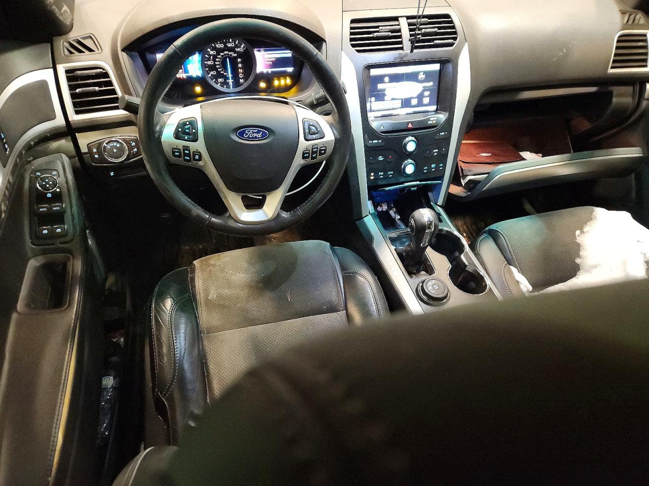 2015 FORD EXPLORER XLT photo 15